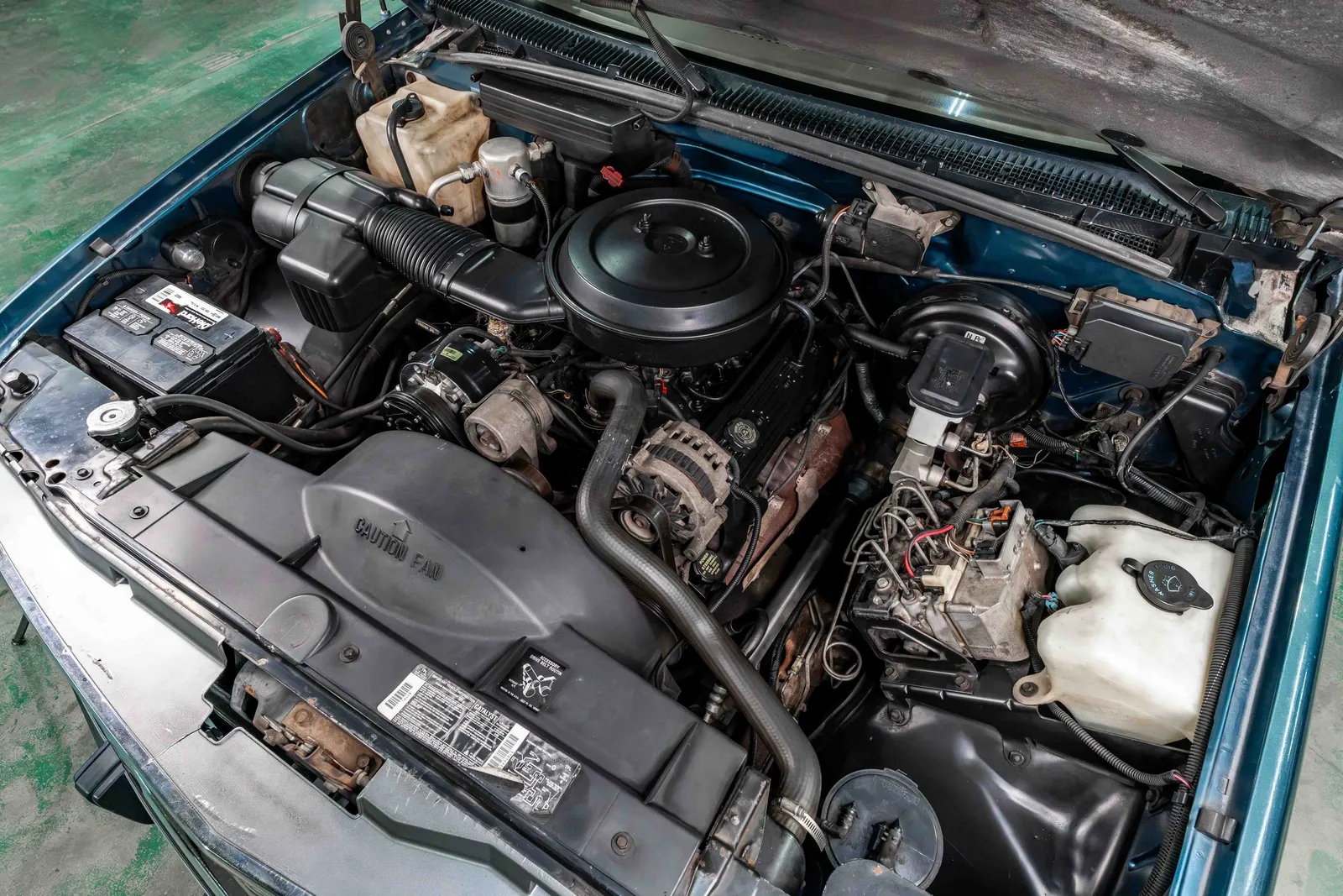 1994-Chevrolet-Blazer-Medium Dark Teal Metallic-1GNEK18K2RJ324769--43.jpg